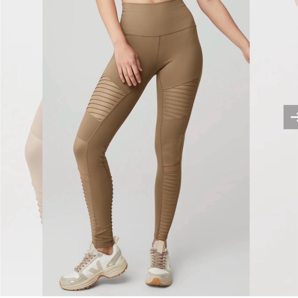 ALO Yoga Tan Ribbed Leggings